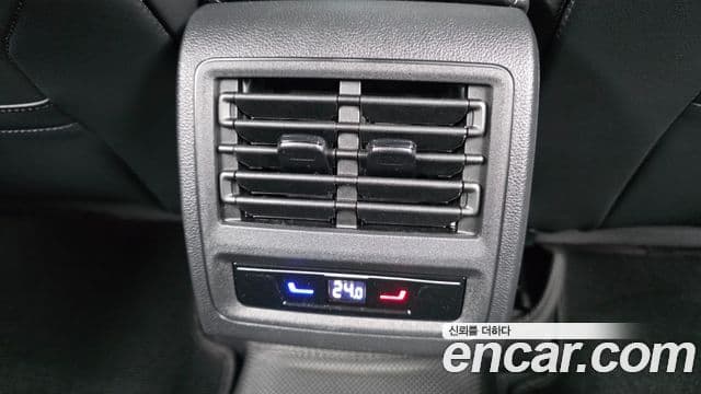 Volkswagen Golf 2026 — Photo 15/32
