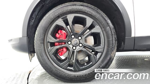 Land Rover Discovery Sport 2020 — Şəkil 32/33