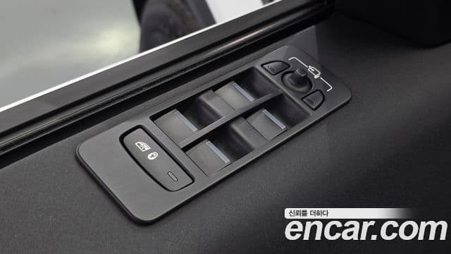 Land Rover Discovery Sport 2020 — Şəkil 17/33