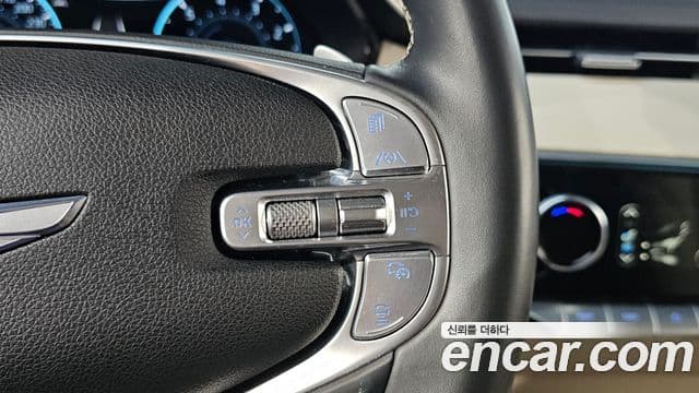 Genesis GV70 2021 — ფოტო 18/35