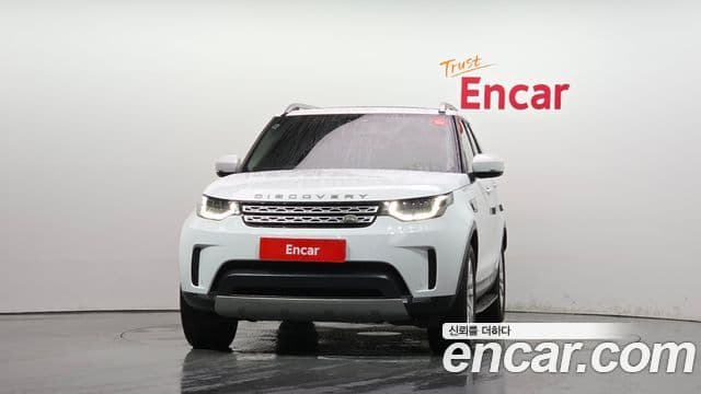 Land Rover Discovery 5 2018 — Фото 3/20