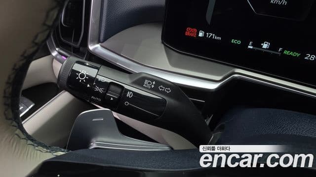 Kia Sorento 2025 — Şəkil 28/34