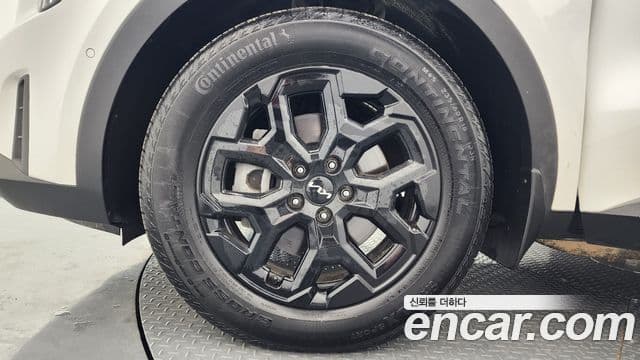 Kia Sorento 2023 — Фото 4/20