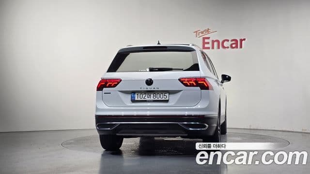Volkswagen Tiguan Allspace 2022 — Фото 4/20