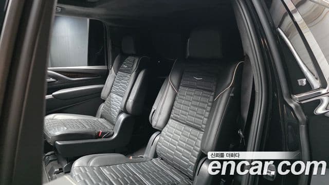 Cadillac Escalade 2022 — Фото 12/20
