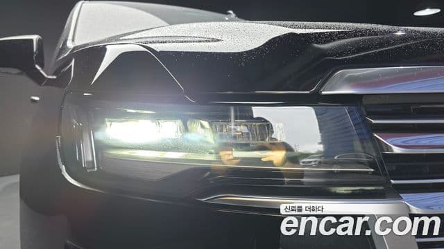 Cadillac Escalade 2022 — Photo 17/36