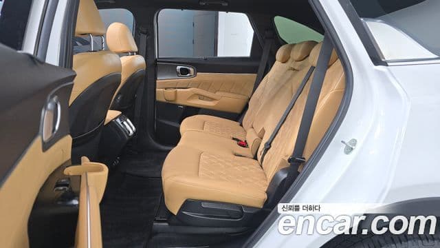 Kia Sorento 2023 — Фото 12/20