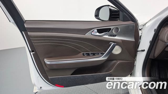 Kia Stinger Meister 2020 — ფოტო 25/46