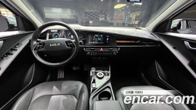 Kia Niro 2022 — Фото 7/20