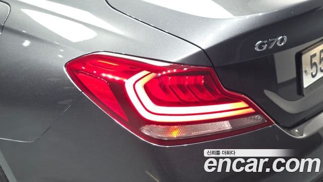 Genesis G70 2018 — Şəkil 24/34