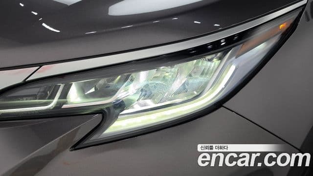 Toyota Sienna 2023 — ფოტო 14/35