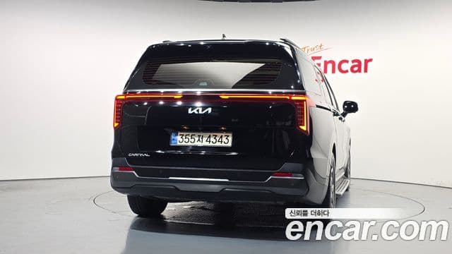 Kia Carnival 2023 — Фото 4/20