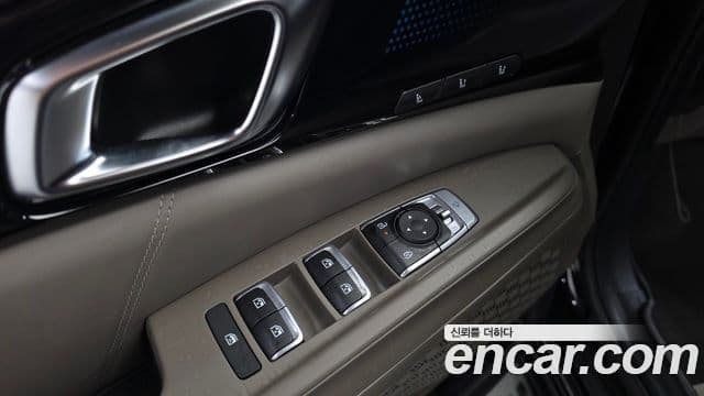 Kia Carnival 2023 — ფოტო 6/34