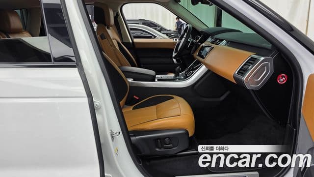 Land Rover Range Rover Sport 2020 — Фото 11/20