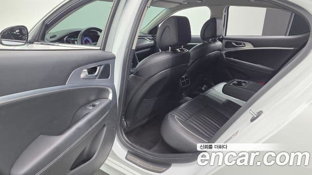 Genesis G70 2020 — Şəkil 22/35