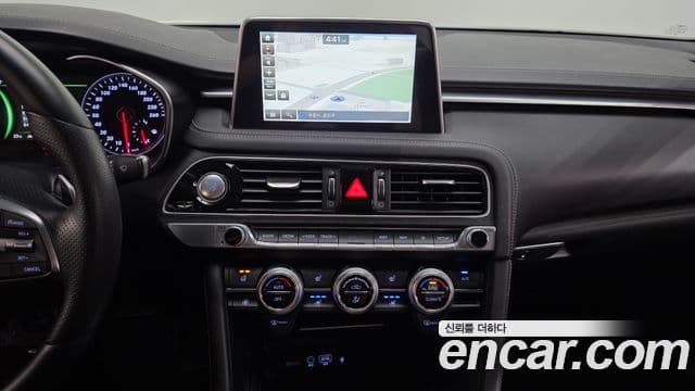 Genesis G70 2020 — Şəkil 18/35
