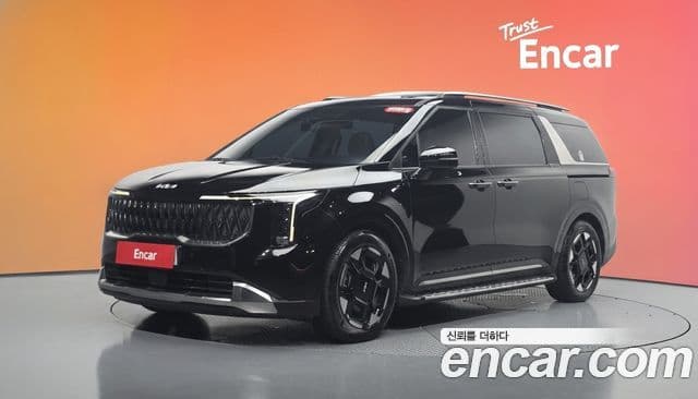 Kia Carnival 2023 — Фото 1/20
