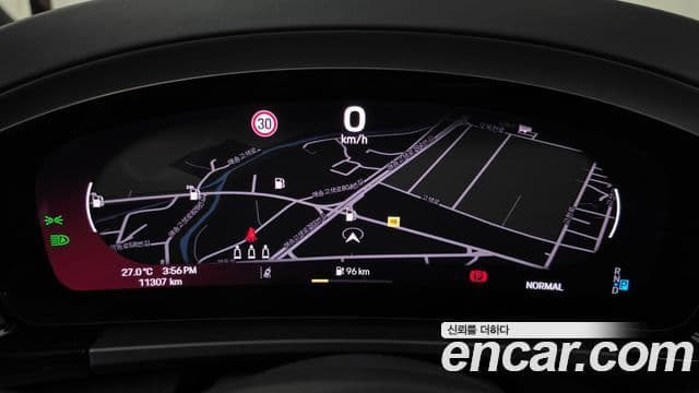 Porsche Macan EV 2025 — ფოტო 19/38