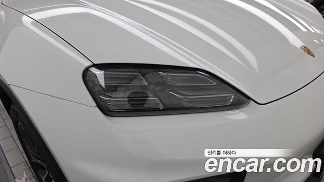 Porsche Macan EV 2025 — ფოტო 29/38