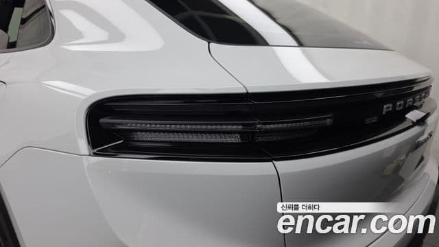 Porsche Macan EV 2025 — ფოტო 9/38