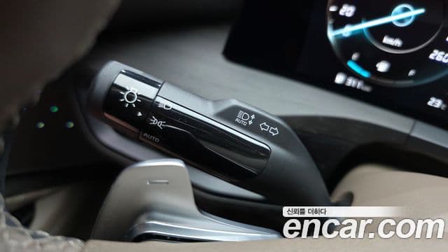 Kia K8 2023 — Şəkil 23/31
