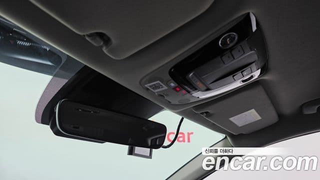 Kia K5 2023 — Photo 12/32