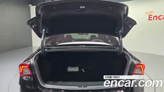 Kia K5 2023 — Photo 28/32