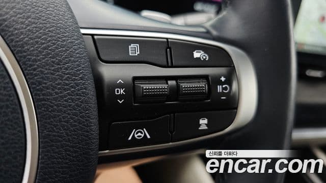 Kia Sportage 2023 — Фото 18/20