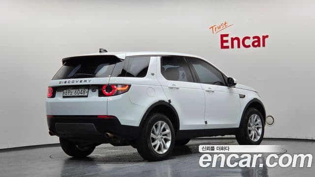 Land Rover Discovery Sport 2019 — Фото 2/20