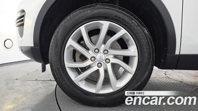 Land Rover Discovery Sport 2019 — Фото 5/20