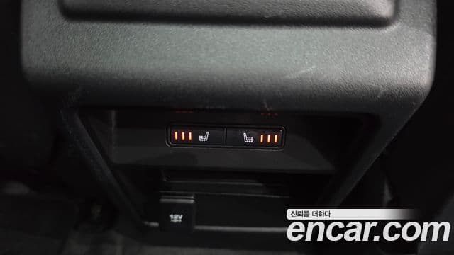 Land Rover Discovery Sport 2019 — ფოტო 15/36