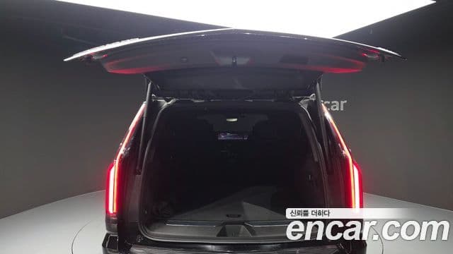 Cadillac Escalade 2025 — Photo 1/20