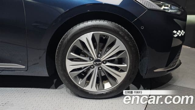 Kia K8 2023 — Photo 9/34