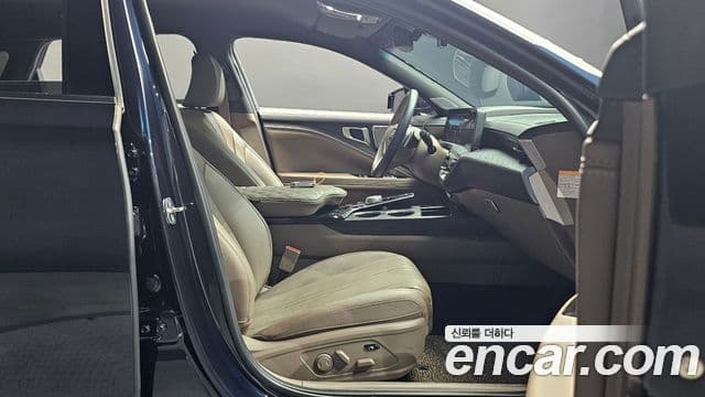 Kia K8 2023 — Photo 2/34