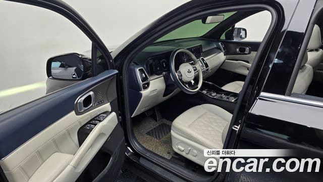 Kia Sorento 2021 — Фото 11/20