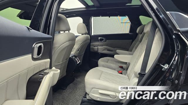Kia Sorento 2021 — Фото 12/20