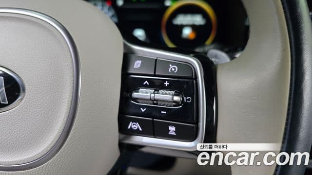 Kia Sorento 2021 — Фото 18/20