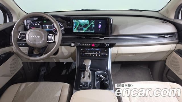 Kia Carnival 2021 — Фото 7/20