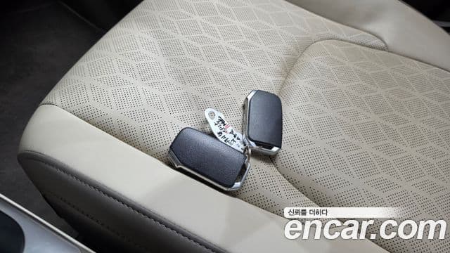 Kia Carnival 2021 — Фото 15/20