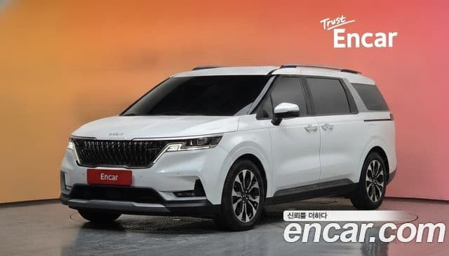 Kia Carnival 2021 — Фото 1/20