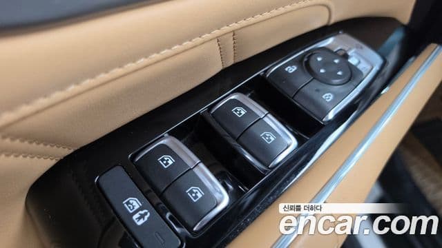 Kia Sorento 2022 — Photo 8/32