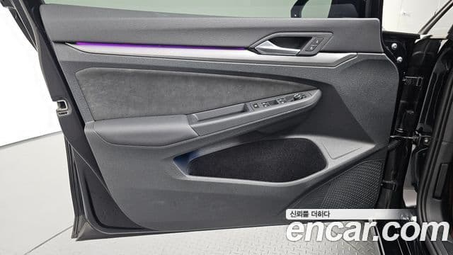 Volkswagen Golf 2026 — Photo 5/33