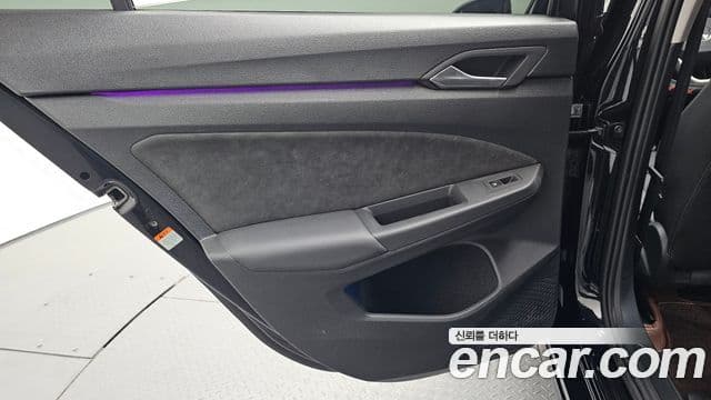 Volkswagen Golf 2026 — Photo 13/33