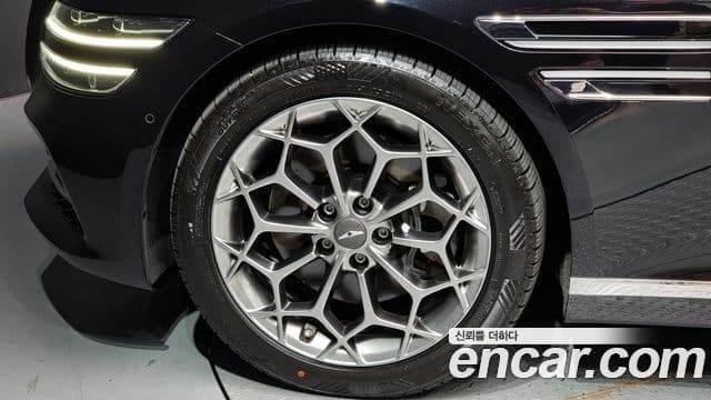 Genesis Electrified G80 2020 — ფოტო 5/20