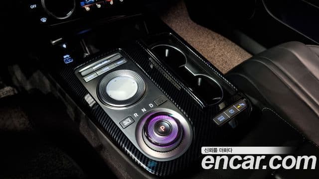 Genesis Electrified G80 2020 — ფოტო 9/20