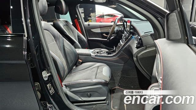Mercedes-Benz GLC-Class 2019 — Şəkil 10/20