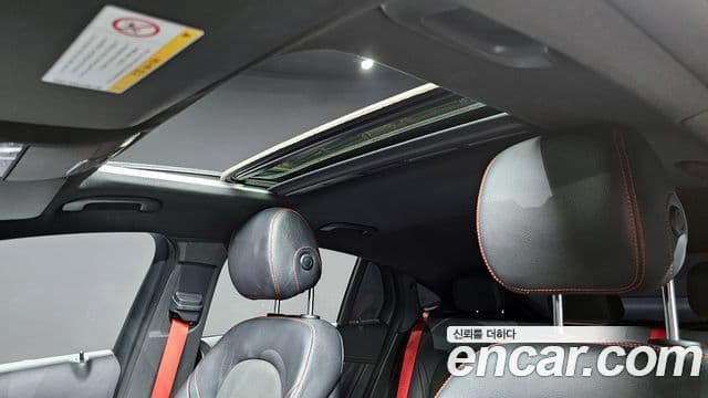 Mercedes-Benz GLC-Class 2019 — Şəkil 18/20