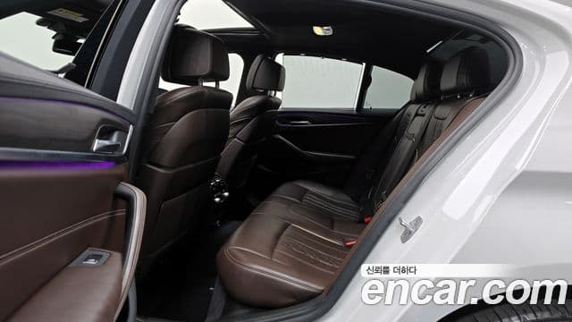 BMW 5 Series 2018 — Şəkil 3/20