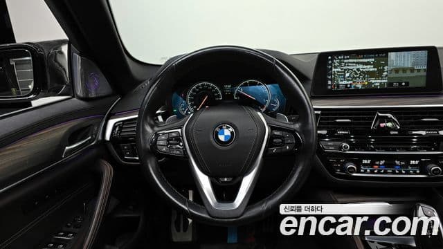 BMW 5 Series 2018 — Şəkil 6/20
