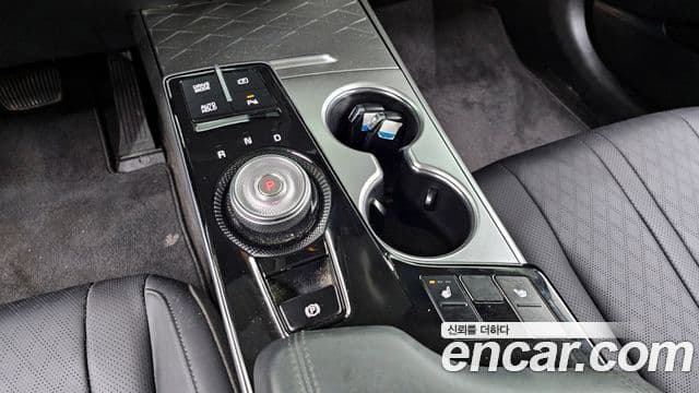 Kia K8 2021 — Photo 7/20